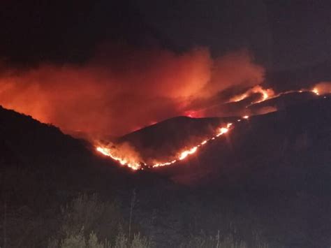 El Incendio De La Vall D Ebo Durante La Madrugada Lamarinaalta