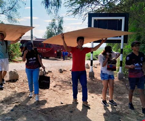 ESTUDIANTES DEL VOLUNTARIADO DE LA UNS CONTINÚAN CAMPAÑA PARA RECUPERAR