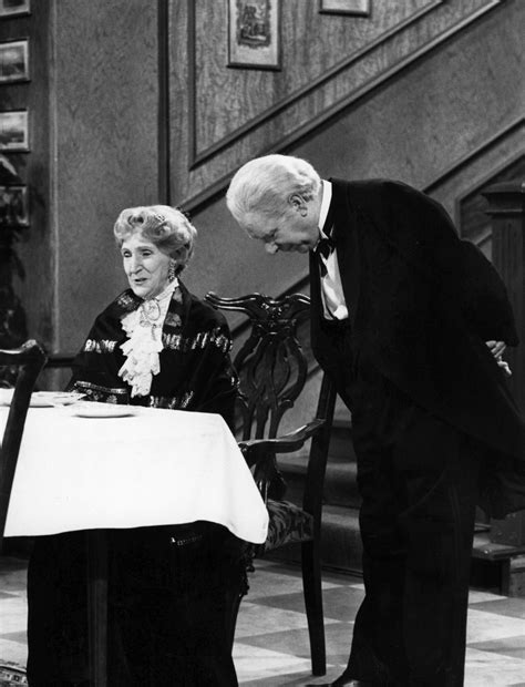 Dinner for One: 7 Fakten, die kaum jemand kennt