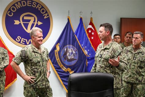 Dvids Images Commander U S Indo Pacific Command Visits Command