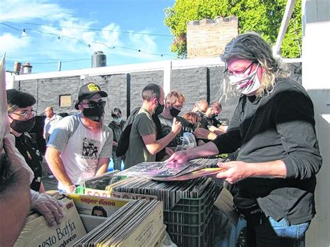 Rodolfo Price Pasi N Por Los Vinilos Cuando Empezamos A Escuchar No