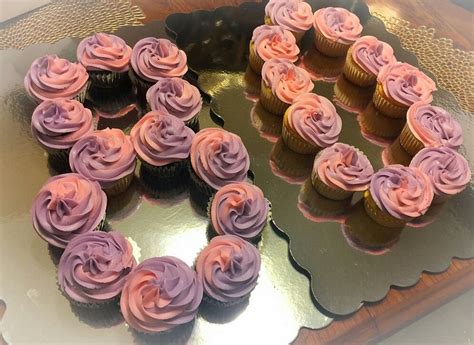 80th Birthday Pull Apart Cupcakes With Pink And Purple Two Toned Icing