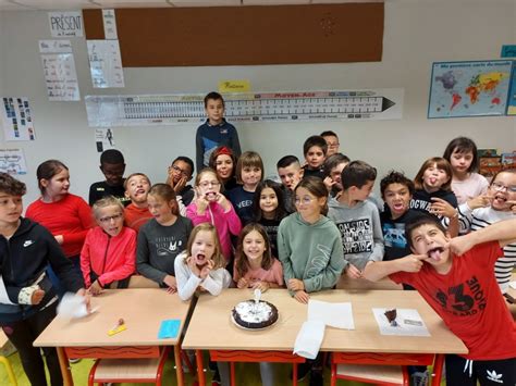 Cm Joyeux Anniversaire Marine Ecole Beauce G Tine