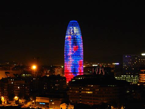 Torre Agbar En Barcelona