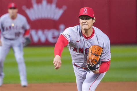 What Pros Wear Shohei Ohtani S New Balance A Kso Glove What Pros Wear