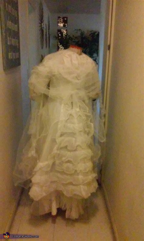 Headless Bride Girl's Halloween Costume | Original DIY Costumes - Photo 3/5