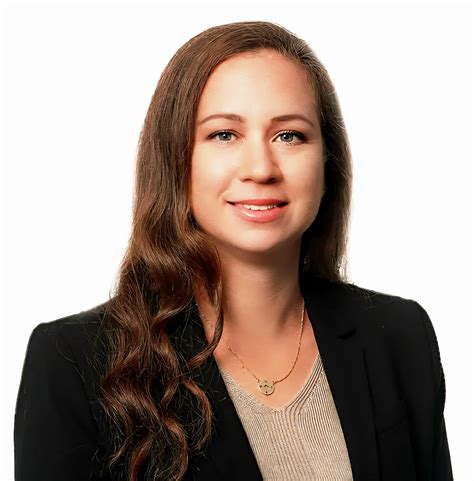 Writing to a Woman Behind Bars: What You Should Expect 1