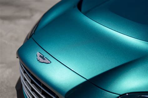 Aston Martin V12 Vantage Roadster (2023) - picture 12 of 17