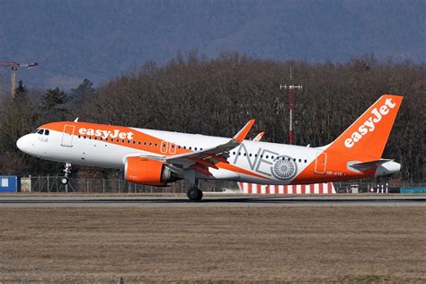 EasyJet Switzerland Airbus A320 251N HB AYE Flickr