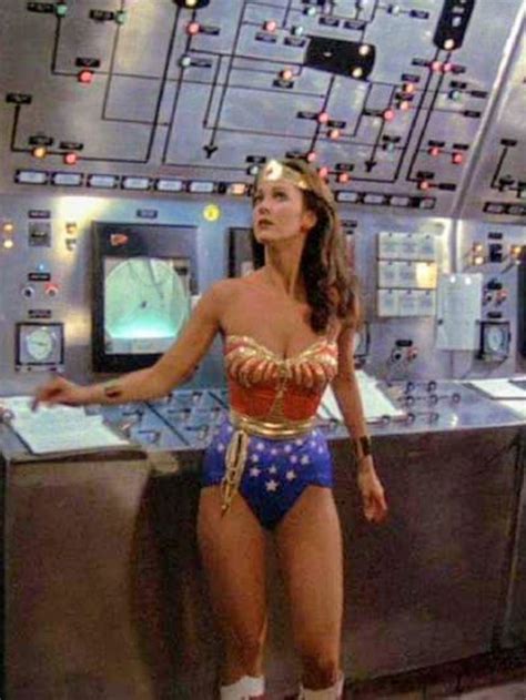 Pin By Cindy Burton On Wonderwoman Wonder Woman Women Tv Lynda Carter