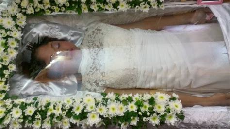 Sunshine Mallari Capinpin In Her Open Casket During Her Funeral Dead Bride Funeral Casket