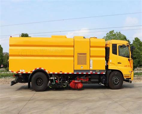 Multifunction Road Sweeper Rubbish Truck Dongfeng Liters Dust