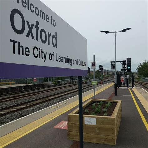 Oxford Railway Station, Oxfordshire – Bee Friendly Trust