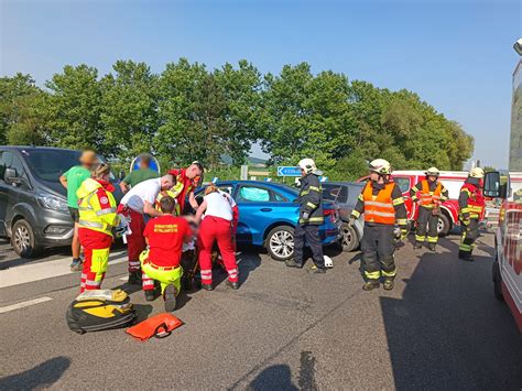 Freiwillige Feuerwehr St P Lten Stadt Menschenrettung Nach