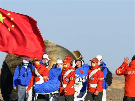 Des Astronautes Chinois De Retour Sur Terre Succ S De La Mission