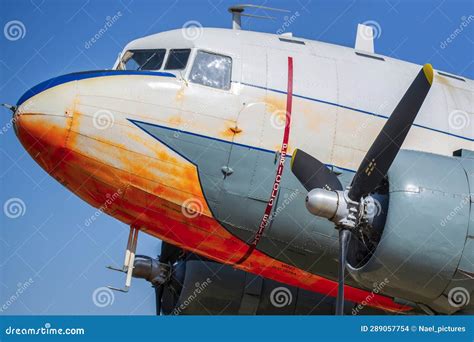 WW2 transport aircraft editorial stock image. Image of tarmac - 289057754