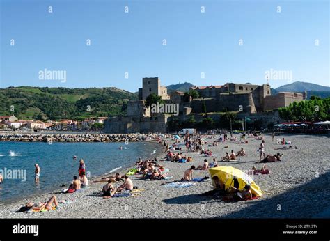 Playa de collioure hi-res stock photography and images - Alamy