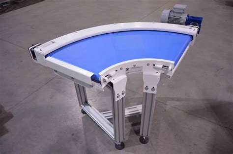 Curved Conveyor Belts Optimize Your Space Processes