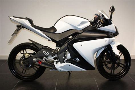 Yamaha Yzf R125 White