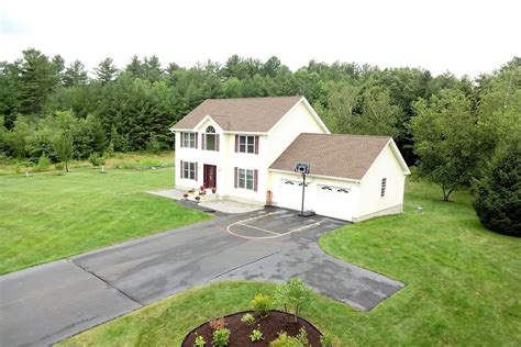 Litchfield, NH Real Estate - Litchfield Homes for Sale | realtor.com®