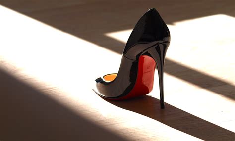 Wallpaper 120 Shoes Shadows Kate Christian Heels Stilettos Louboutin Louboutinworld