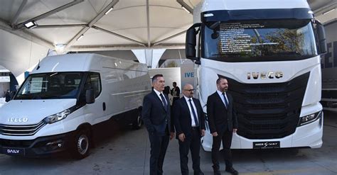 IVECO Otomotiv Logitrans 2022 Fuarında S WAY Çekici ve Dailyi tanıttı