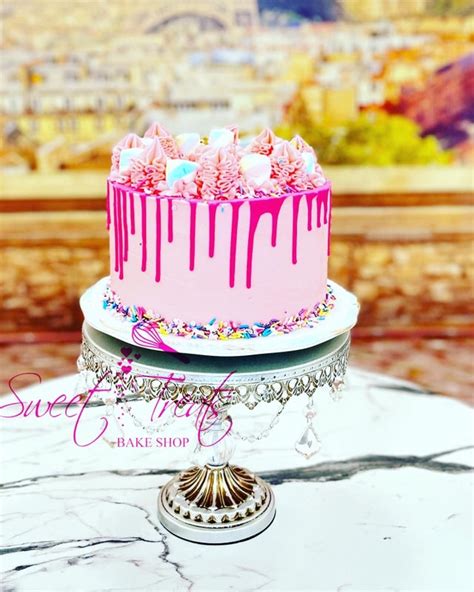 Sweet Treats Signature Cakes | SWEET TREATS BAKE SHOP