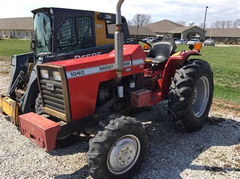 Massey Ferguson 1040 Online Auctions