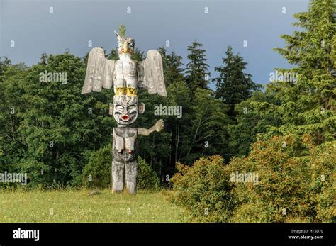 Namgis First Nation Totem Poles Namgis Burial Grounds The Village Of