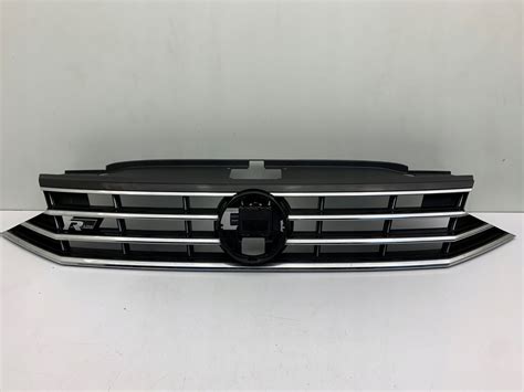 VW PASSAT B8 LIFT R LINE ATRAPA GRILL RADAR ACC 3G0853653K za 750 zł z