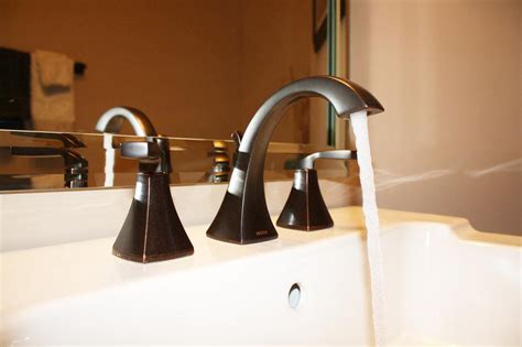 Moen Bathroom Faucets Voss Semis Online