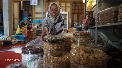 Usaha Kue Kering Banjir Orderan Jelang Lebaran BeritaTrends