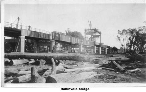 Murray River Robinvale Bridge Near Mildura