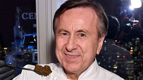 Daniel Boulud's Favorite Hors D'oeuvres For Chill Hosting