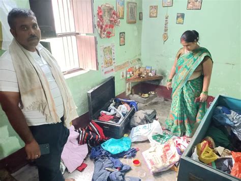 Thieves Entered The House Took Away Goods Worth Lakhs Of Rupees Including Cash घर में घुसे