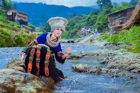 西江千户苗寨民族风旅拍婚纱摄影