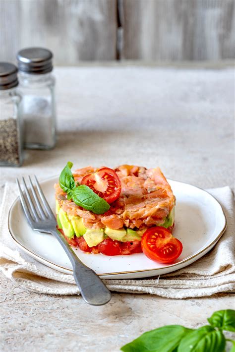 Tartare Di Avocado E Salmone Affumicato Ricetta Antipasto