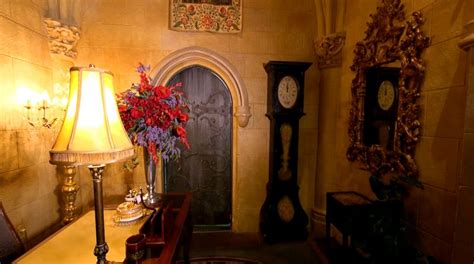 Inside the invitation-only Cinderella Castle Suite - Good Morning America