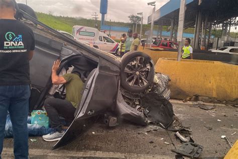 Jornal Correio Duas Pessoas Ficam Feridas Em Acidente Em Ped Gio Na