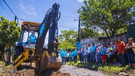 DOM inicia construcción de calle en Aguilares San Salvador