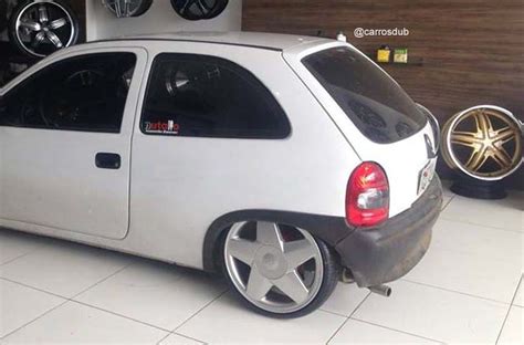 Corsa Hatch Rebaixado Rodas Volcano Wind Aro