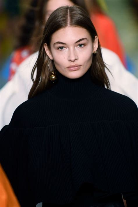 Grace Elizabeth At Carolina Herrera Runway Show In New York 02112019