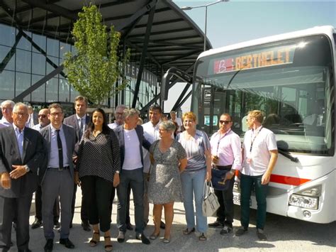 Une Premi Re Ligne De Bus Tcl Desservira L A Roport De Lyon D S Lundi