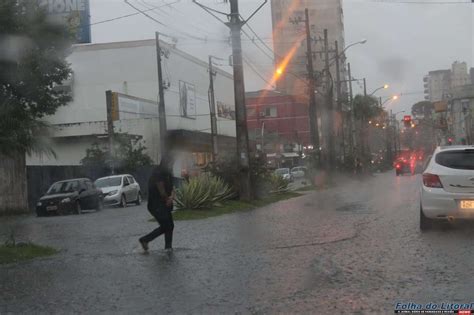 Forte Chuva Alaga Ruas No Centro E Causa Transtornos Popula O