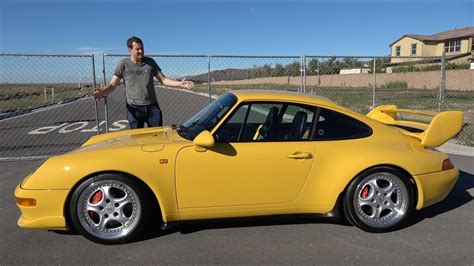 VIDEO Doug DeMuro Reviews The 911 Carrera RS 993