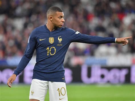 Kylian Mbappé il commence à mexaspérer Dans lAfter Foot Walid