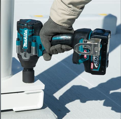 Makita V Max Xgt Brushless Mid Torque Impact Wrench Skin Tw Gz