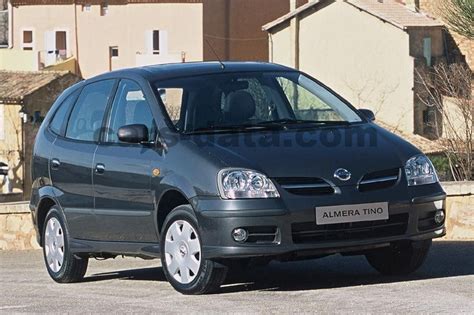 Nissan Almera Tino Images Of