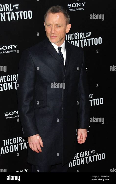 Daniel Craig at the premiere of "The Girl with the Dragon Tattoo" at the Ziegfeld Theatre in New ...