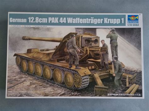 Trumpeter 05523 Waffentraeger Pak 44 128cm Steyrkrupp 135 Mischas